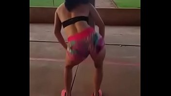 Preview 2 of Smallg Fatt - Mariiah rebolando gostoso