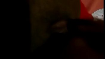 Preview 3 of Xnxx 18vk - putinha coroa enfiando banana e gozando