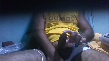 Preview 3 of Two Boys One Girl Pussy Lickung - Macho Peludo Na Cam (2).MP4