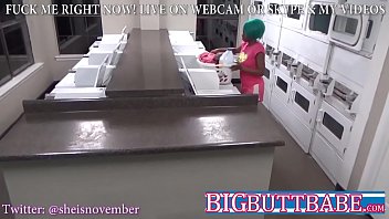 Preview 1 of Rape Gangbamg - Young Ebony Sloppy Blowjob Public Sex In Gym With Stranger