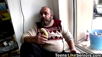 Preview 1 of Dedy Sex Me - Nerdy blonde blowing old guy small dick and fingered