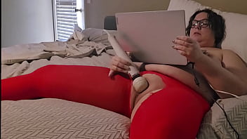 Preview 4 of Xxn 18 Hd - Housewife Plays With Herself in Ripped Red Pantyhose