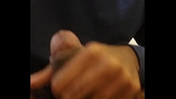 Preview 3 of Pusi Foking Com - Novinho dando muito leite