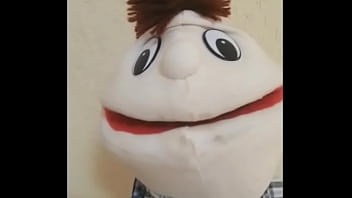 Preview 1 of X 3 Mb - Pupunha o boneco goy (Apresenta&ccedil_&atilde_o pro Xvideos)