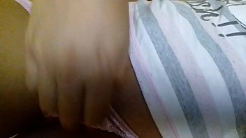 Preview 2 of Smotret Onlain Porno Malaya Kv - Mi novio me manosea