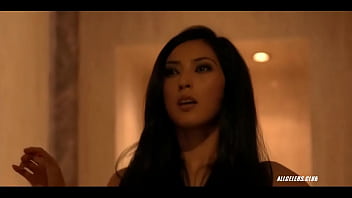 Preview 3 of Mallu Drink Wine - Gloria Toba - Alien