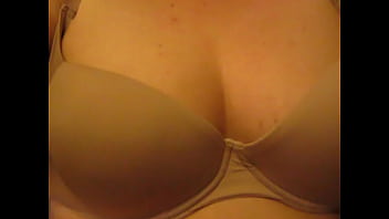 Preview 4 of Holly Handrax Xxnx - MVI 2279.AVI