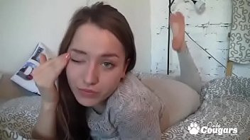 Preview 2 of Praivat Purn Hub - Silly 18yo Rubs Her Pussy Through Her Tights