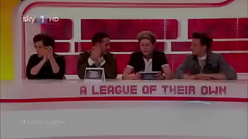 Preview 1 of Carmella Bing Xxx Videos - Niall Horan(One Direction) mostrando a bunda