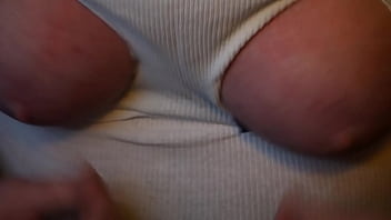 Preview 2 of Pissfountain - tits in tshirt