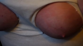 Preview 1 of Pissfountain - tits in tshirt