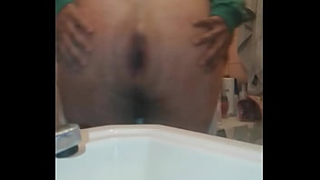 Preview 2 of Haciendo Cochinadas - Apple in my ass