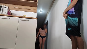 Preview 2 of Hyt Xxx - sexo arriscado,  enquanto meu marido estava no banho pau do amigo teve ere&ccedil_&atilde_o e transei com ele.