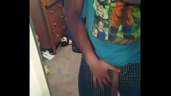Preview 3 of New First Xxxvideo - Flexing bwc longer than 8