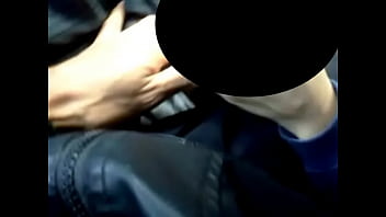 Preview 4 of Xxxbf Inhindi - Carro: Punhetando e bebendo leitinho no transito