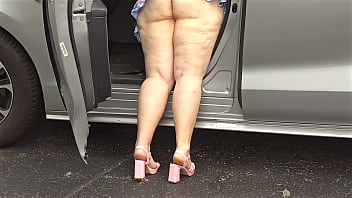 Preview 1 of Ive Sex Xxnl - Big juicy fat ass busty white girl black cock blowjob - bbw milf in mini short dress flashing thick curvy booty in public and sex with stranger in car,  getting her pussy creampie twice in parking lot outdoor