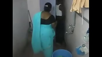 Preview 1 of John Sex Vedio - desi village bhabhi indian aunty hidden cam