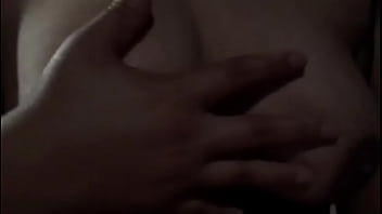 Preview 2 of Porn Sex Muvi - Mostrando las tetas parte 2