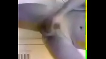 Preview 3 of Pakistani Nude Movies - Novinho da faculdade gozando pra mim