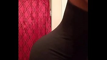 Preview 4 of Rub And Lick - Gordita puta y caliente bailando para mi