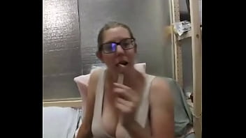 Preview 4 of Cum Fill Pussy - Tetona en camara