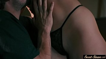 Preview 2 of Mut Sanilion Porn - Glamcore teen jizzed on ass after doggystyle