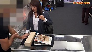 Preview 1 of Sec Bangle Sex - MILF nailed by pawn man to earn cash