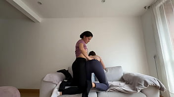 Preview 3 of Seduced Mother - Pag&aacute_ndole a mi roomie el alquiler con sexo l&eacute_sbico