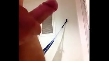 Preview 2 of Small Boy Injoy In Bed Room - Loirinho gozando gostoso