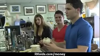 Preview 2 of Orgasmos De La Morena Parte 1 - Amateur girl accepts cash for sex from stranger 29