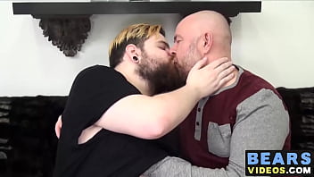 Preview 1 of Girls Masturbute To Cum Herself - Grand bear Guy English hammering at Claudio White