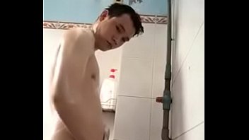 Preview 2 of Dating And Valentine - Gay Việt Nam m&ocirc_ng to tắm v&ograve_i sen