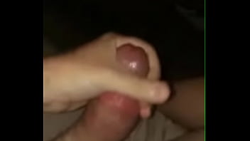 Preview 1 of Clyda Rosen Sex - Canhoto batendo uma