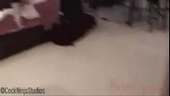 Preview 1 of Ezmeralda Gomes - xvideos.com 9a6e2ce0572b6ce442b212ebd970e9f5-1