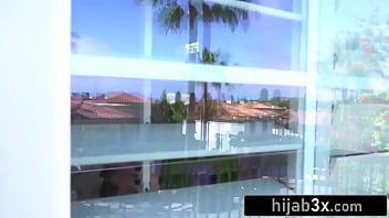 Preview 1 of Enorme Pumped - Bored Muslim Teen Babe Fucking Like a Pro During Muharram