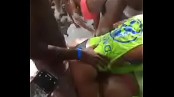 Preview 3 of Fast Time Sex Hindi Kuwari Ladki - nice ass dancing