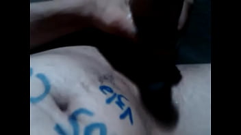 Preview 3 of Muscles Flexing - VID 20170511 222341