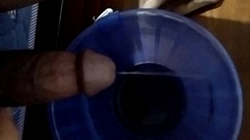 Preview 1 of Cork Plop Pussy - 噴尿 噴精
