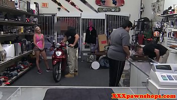 Preview 1 of Mom Fuck Son Orgasmus - Cocksucking pawn babe tastes brokers jizz