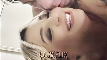 Preview 3 of Xxxxxn Hd - Eu fico cheia de tes&atilde_o quando os homens me olham na academia fico toda molhadinha... Assista completo no Cassiflix