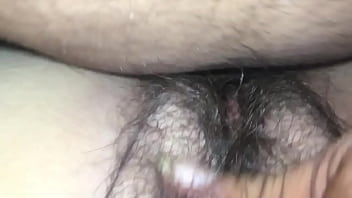 Preview 1 of Naena - cogiendo a la peludita