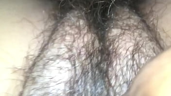 Preview 4 of Naena - cogiendo a la peludita