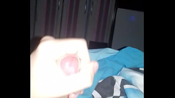 Preview 4 of Kilot Porn - Gaucho pintudo se esfolando na ponheta foda :&#039_(