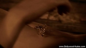 Preview 2 of Sofia Por Webcam - Bollywood Dancing Looks So Good