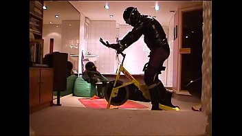 Preview 1 of Sane Leoni Pron Video - Roxina2000XercizingRubToy240500XL.WMV