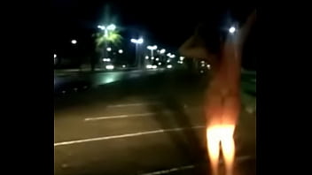 Preview 2 of Dolgun Gtlu - Exibidinha,  peladinha,  safadinha na rua...