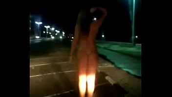 Preview 1 of Dolgun Gtlu - Exibidinha,  peladinha,  safadinha na rua...