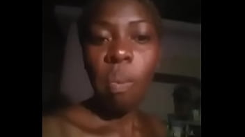 Preview 1 of Gay Grita Me Duele Papi - video de angolana