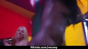 Preview 3 of Bhai Sister Xxx Video - Amateur girl likes to suck cock for cash 4