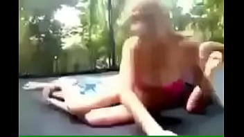 Preview 4 of Durin Emobf - sexo de una jovencita en el aire libre